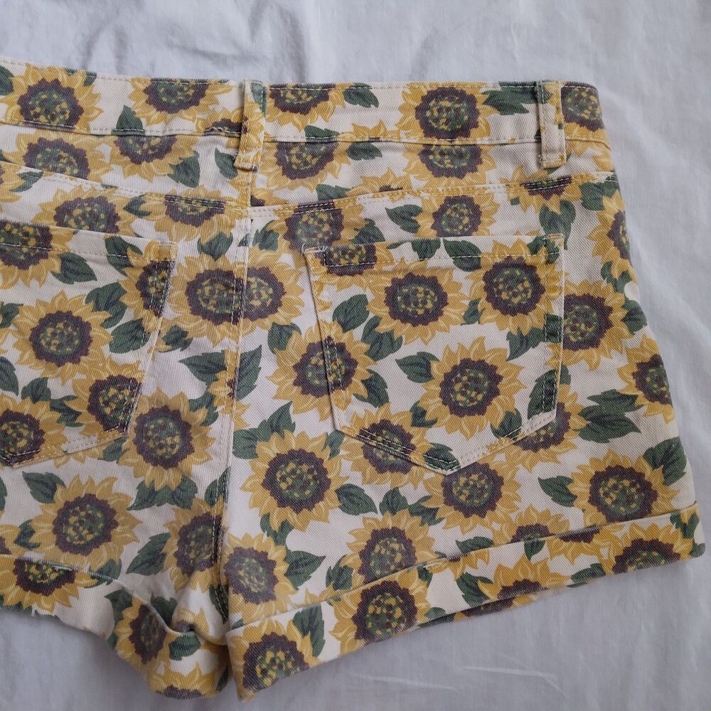 Forever 21 Sunflower Shorts Denim Cuffed Hippie Boho Women's Size 29 - Picture 8 of 8